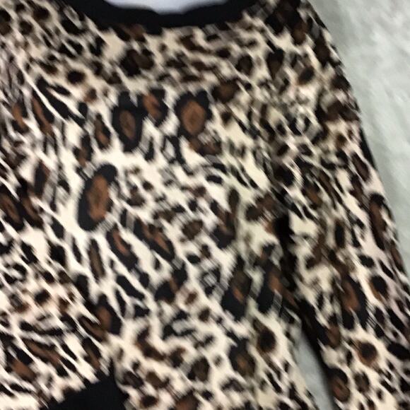 Calvin Klein Womens Medium Sweater Animal Print Hi Low Mock Turtleneck NWT - Picture 4 of 11